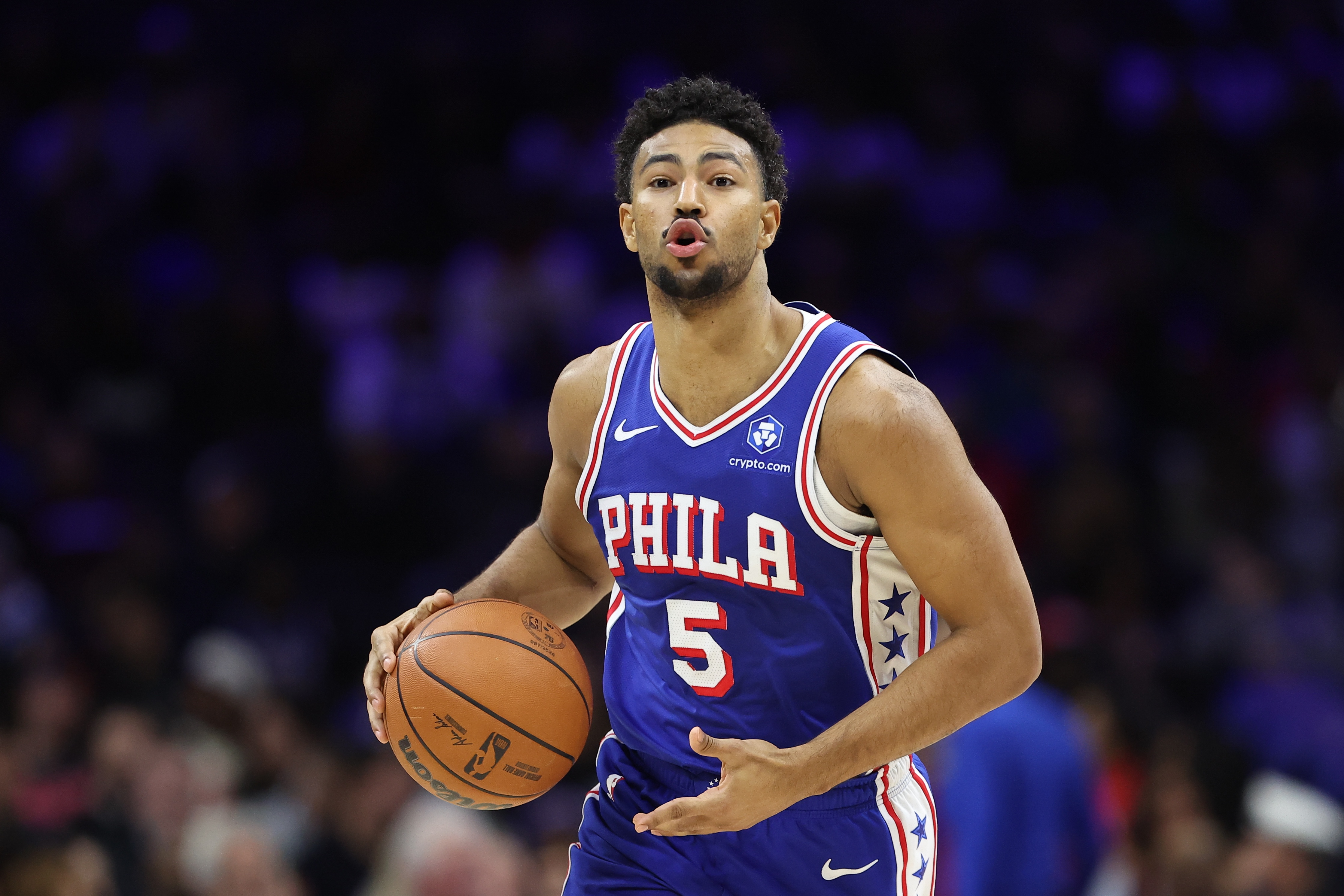 开云体育app官网-末节14分收比赛!格莱姆斯22中11&8罚全中砍下31分3抢断!