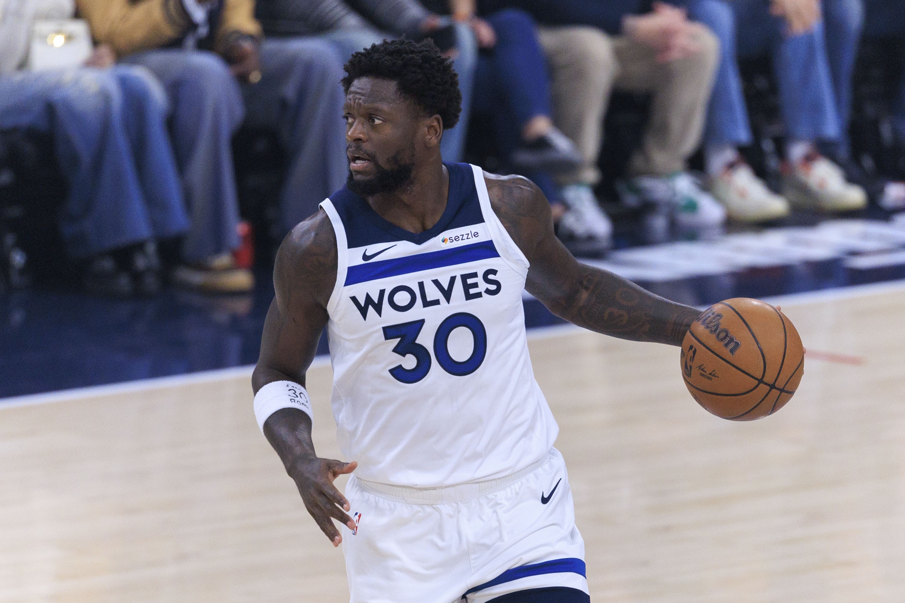 开云体育app下载-爱德华兹：很高兴看到兰德尔找到了自己的节奏 希望他保持下去