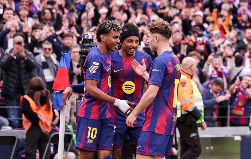 亚马尔上演帽子戏法！帽子戏法排行榜 C罗高居第一！梅西紧追C罗